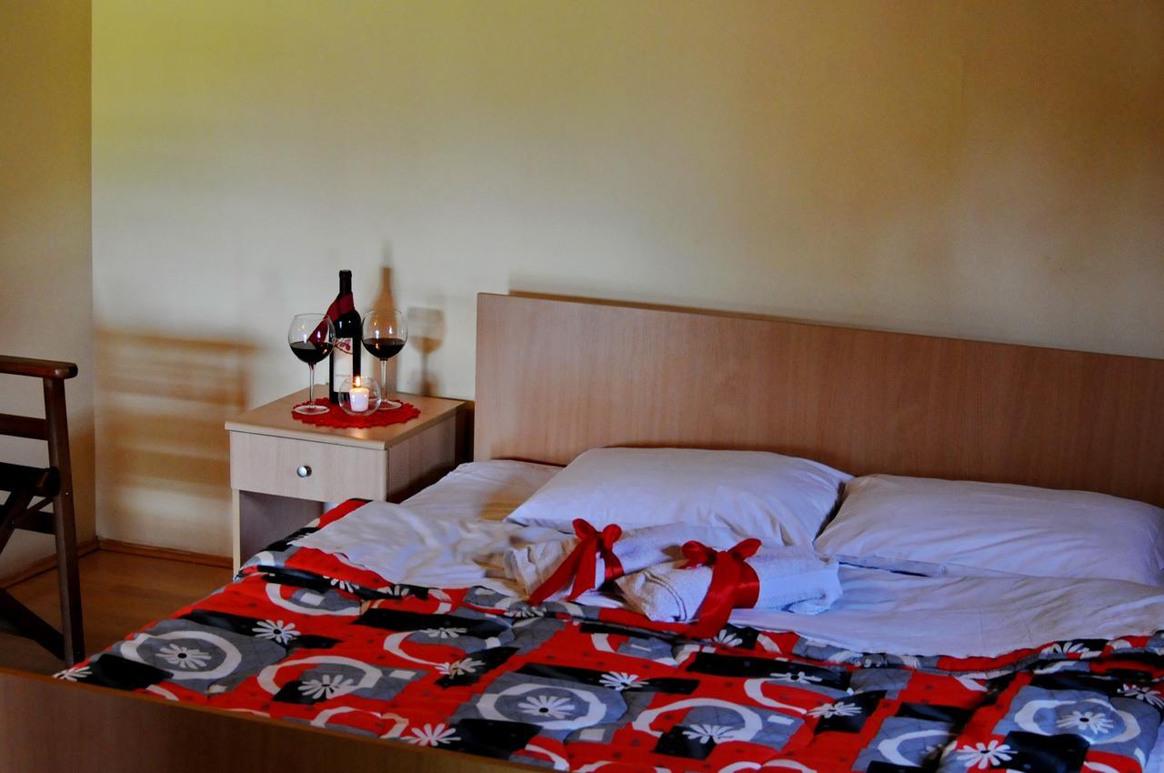 Etno Selo Moravski Konaci เวลิกาปลานา ภายนอก รูปภาพ
